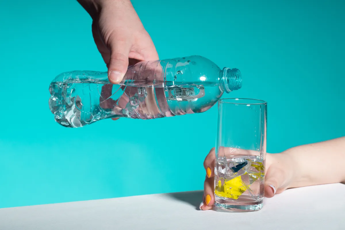 Die versteckten Gefahren von Flaschenwasser